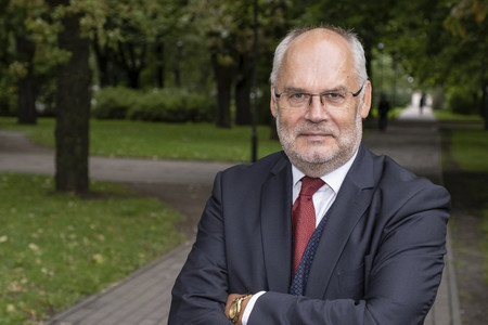 президент естонія каріс
