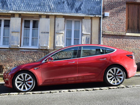 радиоведущая австралия угон Tesla электрокар угонщик